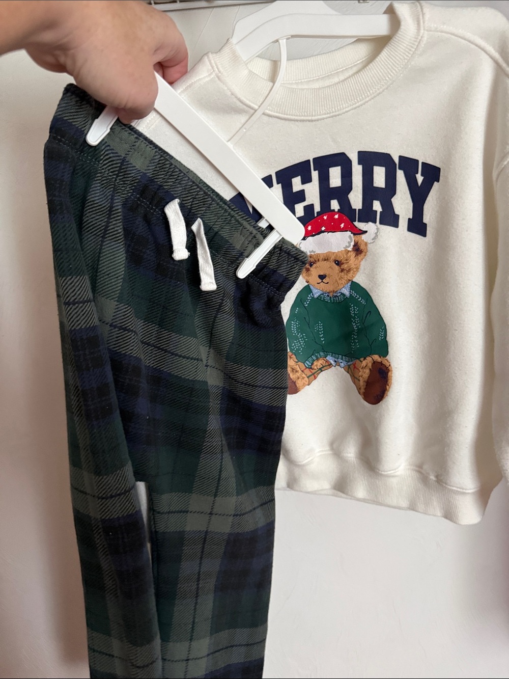 Kids Cream 'Merry Bear' Holiday Sweatshirt and pants SET